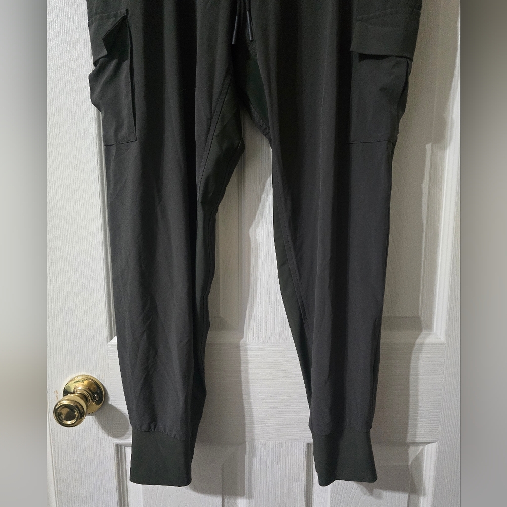 Athleta Sutton Cargo Joggers, Olive Green, Pull-On, Knit Waistband, Sz 14, EUC! - Picture 3 of 9